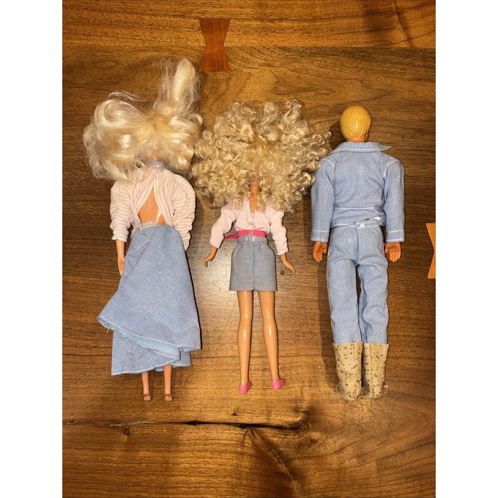 Vintage 1989 Barbie Denim Fun Set 4892 Cool City Blues Pre-owned - Picture 4 of 6